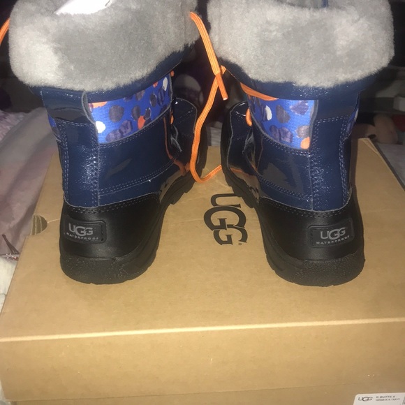 Kids waterproof Ugg boots - Picture 2 of 8